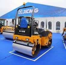 XCMG 4 ton XMR403S double drum road compactor for sale